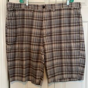 Eddie Bauer blue/gray and brown plaid flat front shorts. Waist 46. Like new.